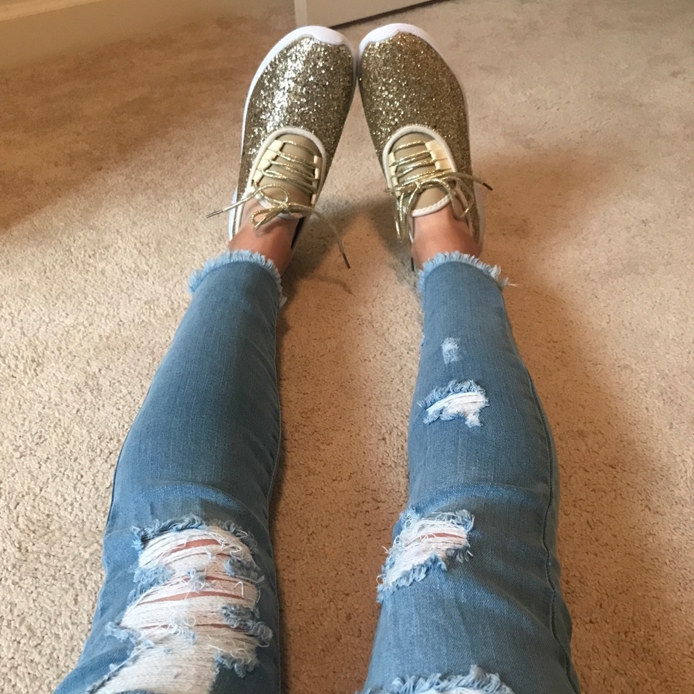 ⚡️clearance 1 left⚡️ Gold Glitter Fashion Sneakers - Picture 5 of 8